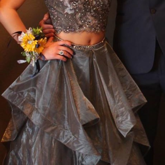 Prom Dress - Picture 2 of 4